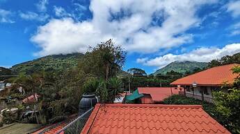 1961 Los Naranjos Hostal