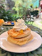 1961 Los Naranjos Hostal