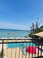 Anyavee Chom By The Sea