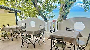 Anyavee Chom By The Sea