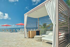 Buoy Haus Beach Resort St. Thomas, Autograph Collection