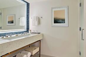 Buoy Haus Beach Resort St. Thomas, Autograph Collection