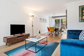 Merlins Gardens - Tenby Cottage