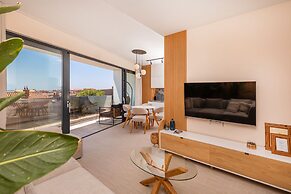 Ragusa Sea View apartment by DuHomes