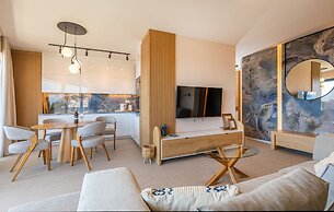 Ragusa Sea View apartment by DuHomes