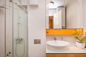 Ragusa Sea View apartment by DuHomes