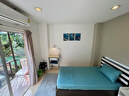 ALPHA Hostel Cafe&Bar