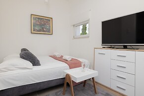 Sloneczna Mielno Uniescie by Renters