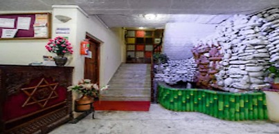 MeroStay 180 Hotel EMO