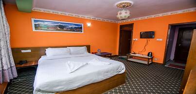 MeroStay 180 Hotel EMO