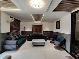 Hotel sar kamla dham