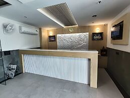 Hotel sar kamla dham