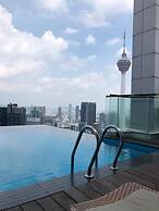 Amazing Pool By Platinum Suites