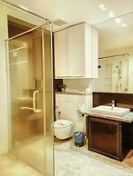 Amazing Pool By Platinum Suites