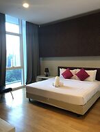 Amazing Pool By Platinum Suites