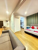 Amazing Pool By Platinum Suites