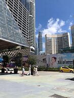 Amazing Pool By Platinum Suites