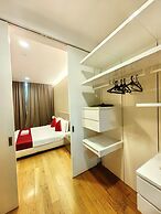 Amazing Pool By Platinum Suites