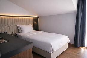 Shelton Airport Otel