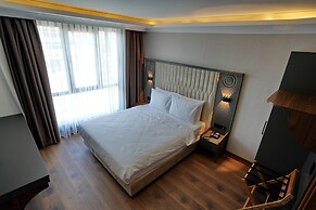 Shelton Airport Otel