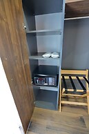 Shelton Airport Otel