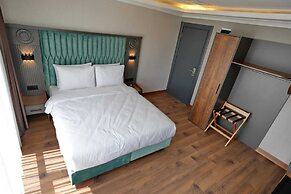 Shelton Airport Otel