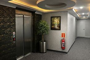 Shelton Airport Otel