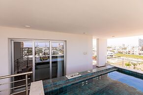 YAMAS Urban Living Sunny Pool Penthouse