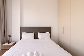 YAMAS Urban Living Sunny Pool Penthouse