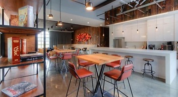 CozySuites at Lawrenceville