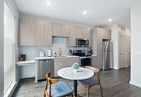 CozySuites at Lawrenceville