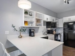 CozySuites at Lawrenceville