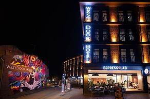 West Door Hotel