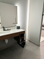 Hawthorn Extended Stay by Wyndham Mount Laurel / Moorestown