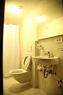 One to One Hotel & Apartments