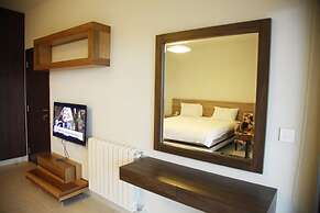 One to One Hotel & Apartments