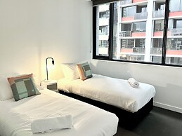 ReadySet Apartments at Manhattan