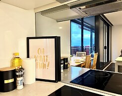 ReadySet Apartments at Manhattan