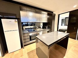 ReadySet Apartments at Manhattan