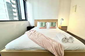 ReadySet Apartments at Manhattan