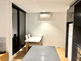 ReadySet Apartments at Manhattan