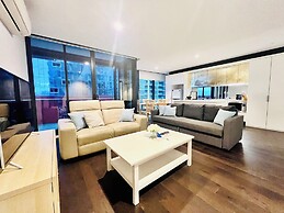 ReadySet Apartments at Manhattan