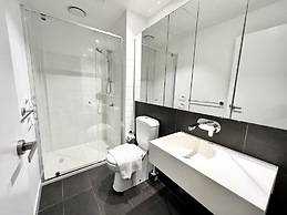 ReadySet Apartments at Manhattan