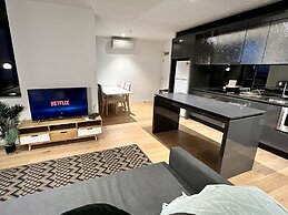 ReadySet Apartments at Manhattan