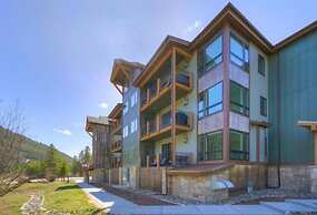 Clearwater Lofts - 3 Bedroom Luxury Condo Near Lakeside Village