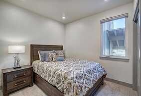 Clearwater Lofts - 3 Bedroom Luxury Condo Near Lakeside Village