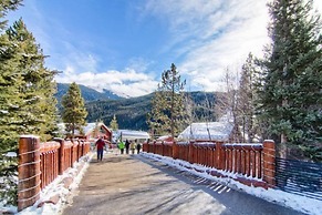 River Run Village Condos - 2 Bedroom - Walk to Lift!