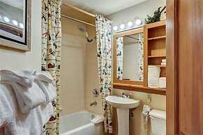 River Run Village Condos - 2 Bedroom - Walk to Lift!