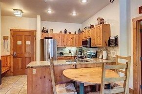 River Run Village Condos - 2 Bedroom - Walk to Lift!