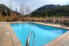 Red Hawk Townhomes 4 Bedroom - 200 Yards to Gondola!